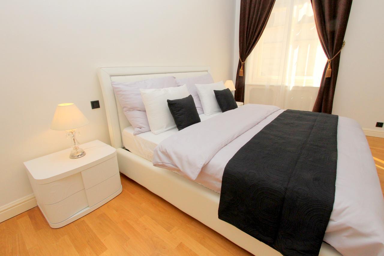 Luxury Apartments Krocinova Прага Экстерьер фото
