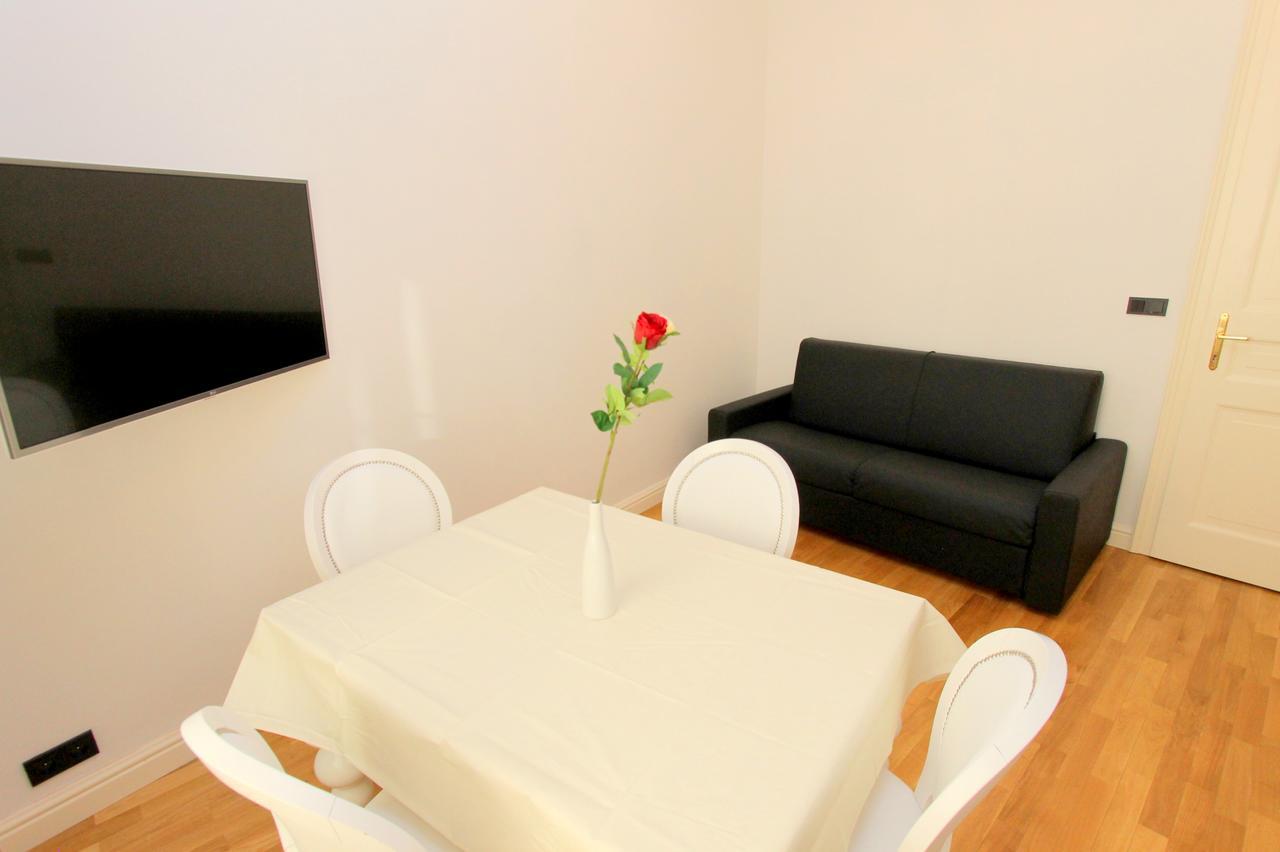 Luxury Apartments Krocinova Прага Экстерьер фото