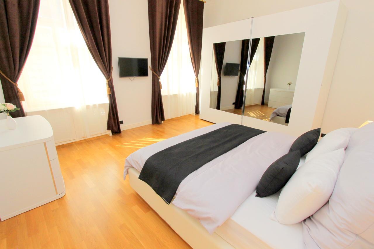 Luxury Apartments Krocinova Прага Экстерьер фото