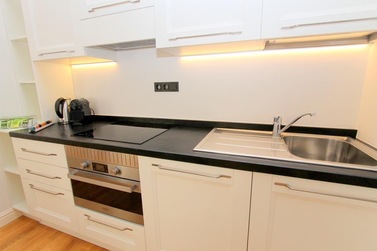 Luxury Apartments Krocinova Прага Экстерьер фото